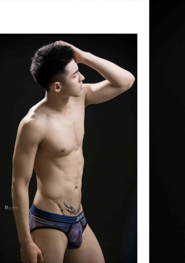 VIRILE-No.02-ebook--bts-video